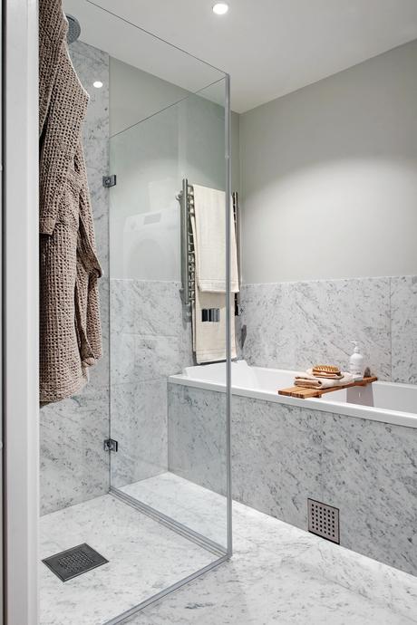 delikatissen sillas de diseño scandinavian eatingroom scandinavian dining table scandinavian decor nordic diningroom muebles de diseño mesa nórdica mesa de diseño mesa de cristal mesa de comedor glass table tops glass dining table design glass table decoración de comedores contemporary style comedor nórdico comedor moderno  