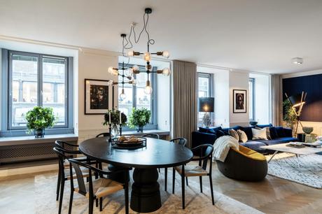 Una isla diseñada con puertas correderas.