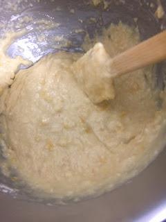 BUÑUELOS DE COCO Y PLATANO BUÑUELOS DE COCO Y PLATANO