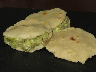 AREPAS DE REINA PEPIADA
