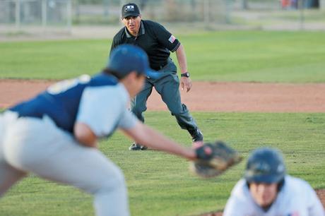 Ligas menores experimentan con árbitros robotizados y bases más grandes
