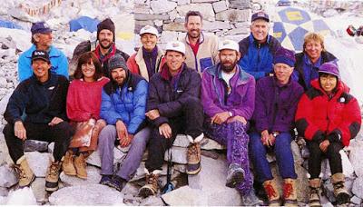 El desastre del Everest de 1996 a través de la literatura de montaña