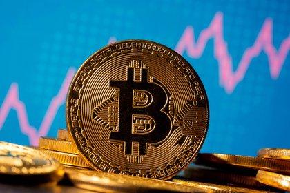 Precio del Bitcoin cae mientra la India considera prohibir su uso