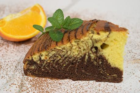 Bizcocho cebra de naranja y chocolate Bizcocho cebra de naranja y chocolate