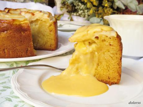Tarta de manzana y natillas