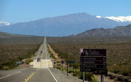 De Salta a Cachi por paisajes increíbles