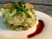 Arroz basmati espárragos silvestres, ajos tiernos champiñones