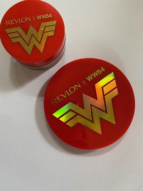 Revlon x WW84, los colores de Wonder Woman.