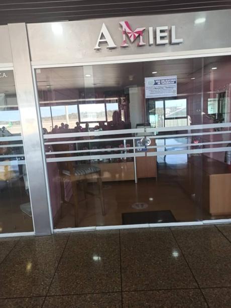 Aproximadamente el 90% de locales comerciales permanecen cerrados en el aeropuerto de Maiquetía
