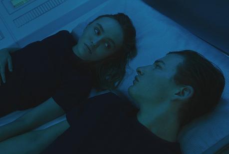 ciencia ficción distópica: Voyagers con Tye Sheridan, Lily-Rose Depp y Colin Farrell. 3