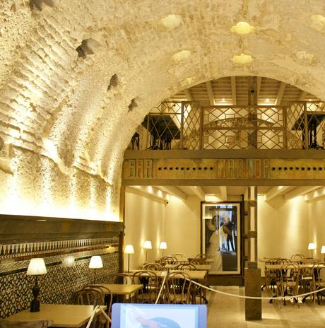 Los baños almohades del Bar Giralda (1): la sala fría.