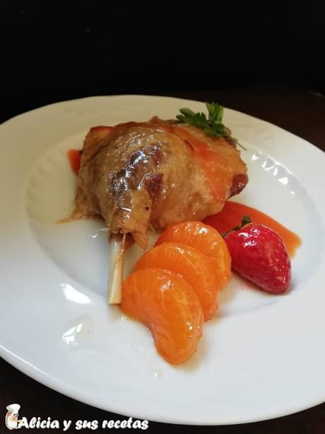 MUSLOS DE PATO EN SALSA DE CÍTRICOS MUSLOS DE PATO EN SALSA DE CÍTRICOS