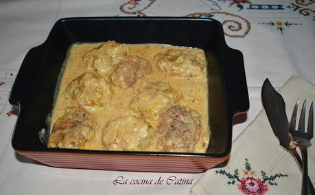 Albóndigas de bacalao con salsa de curry