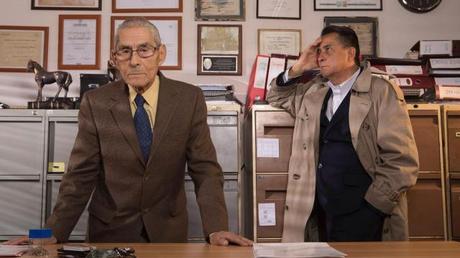 El agente topo, a la vejez, viruelas