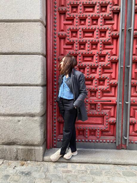 LLEGA LA PRIMAVERA, CAPA SOBRE CAPA.-