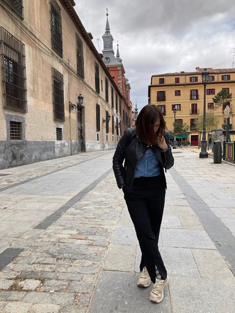 LLEGA LA PRIMAVERA, CAPA SOBRE CAPA.-