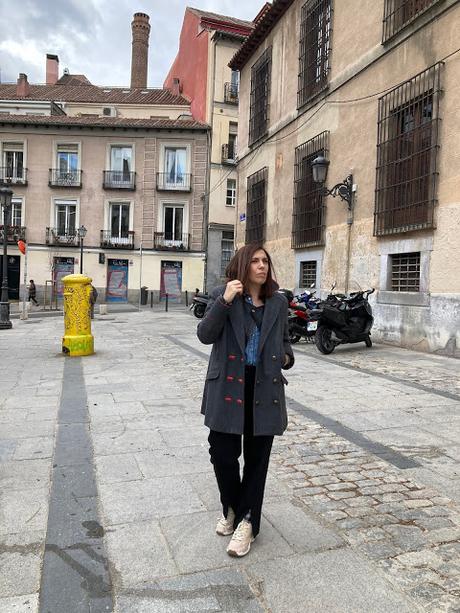 LLEGA LA PRIMAVERA, CAPA SOBRE CAPA.-