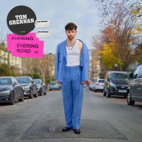 Tom Grennan y Nathan Evans lideran las listas de ventas británicas Evering road