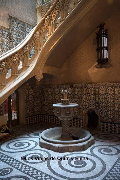 Palacio del Barón de Quadras Fuente del vestíbulo