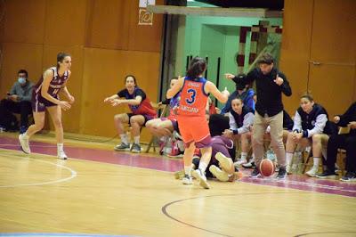 Galería de clics del Bàsquet Femení Sant Adrià-Lima Horta Bàsquet (Liga Femenina 2)