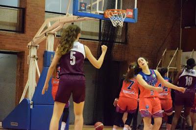 Galería de clics del Bàsquet Femení Sant Adrià-Lima Horta Bàsquet (Liga Femenina 2)