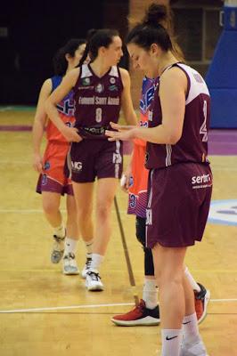 Galería de clics del Bàsquet Femení Sant Adrià-Lima Horta Bàsquet (Liga Femenina 2)