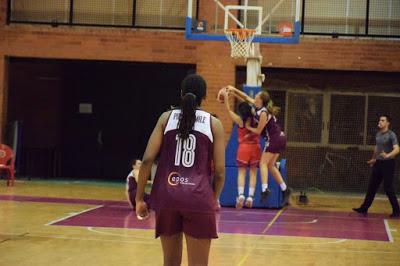 Galería de clics del Bàsquet Femení Sant Adrià-Lima Horta Bàsquet (Liga Femenina 2)