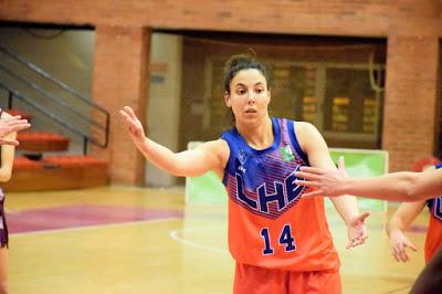 Galería de clics del Bàsquet Femení Sant Adrià-Lima Horta Bàsquet (Liga Femenina 2)