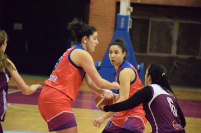 Galería de clics del Bàsquet Femení Sant Adrià-Lima Horta Bàsquet (Liga Femenina 2)