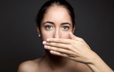 Halitosis ¿Qué la provoca y cómo combatirla?