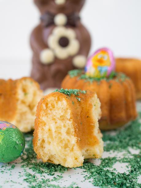 Mini Bundt Cakes de Pascua Mini Bundt Cakes de Pascua
