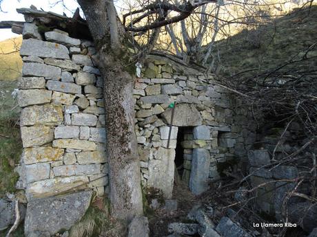 Tuíza Riba-Bovias-El Coḷḷadieḷḷu-Ḷḷeturbio