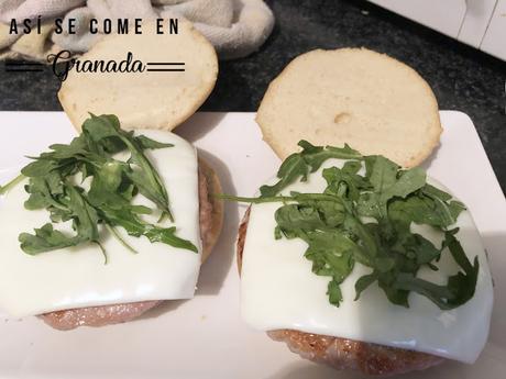 Salsa de mostaza con eneldo para pescado y aves Salsa de mostaza con eneldo para pescado y aves