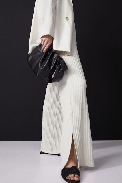 COMPRAS DE LA SEMANA; MARZO (IV).-