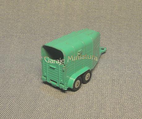 Tráiler transporte de caballos de Husky Tráiler transporte de caballos de Husky