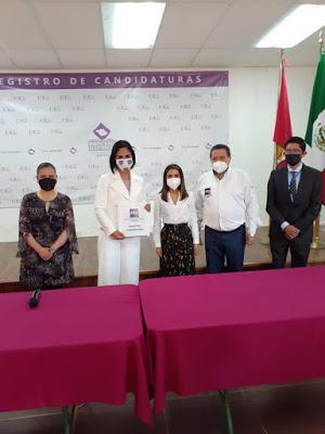 LILIANA BECERRIL CANDIDATA A GOBERNADORA POR ENCUENTRO SOLIDARIO EN TLAXCALA.