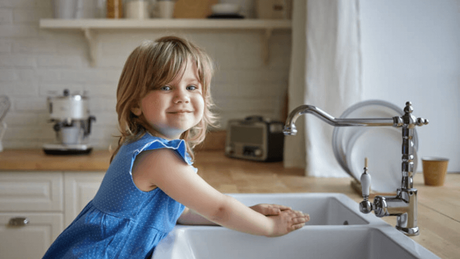 Tareas domésticas con las que tus peques pueden ayudar en casa