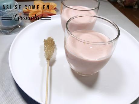 Petit suisse de fresas