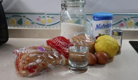Los ingredientes necesarios para hacer torrijas con leche condensada Thermomix