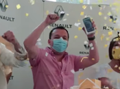 Renault presenta ganador concurso “realiza test drive participa iphone
