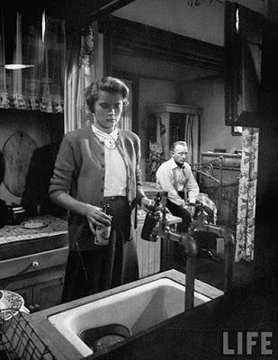 ANGUSTIA DE VIVIR, LA (The Country Girl ) (USA, 1954) Drama