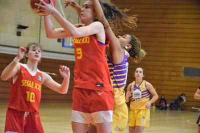 Galería de clics del Segle XXI-UE Mataró (Liga Femenina 2)