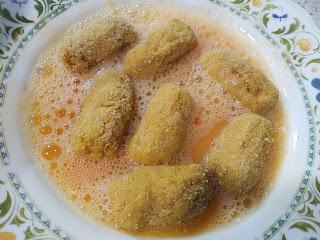 CROQUETAS DE LANGOSTINOS CON LECHE DE COCO Y CURRY DE MADRÁS.