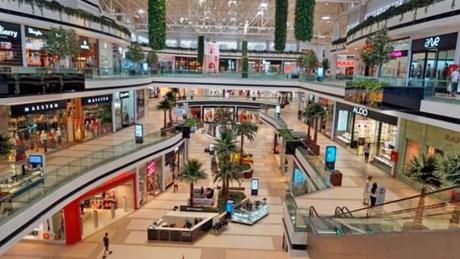 Qué centros comerciales abren en Madrid y que actividades organizan