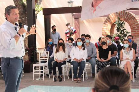 Octavio Pedroza propone institutos de la juventud en cada uno de los municipios