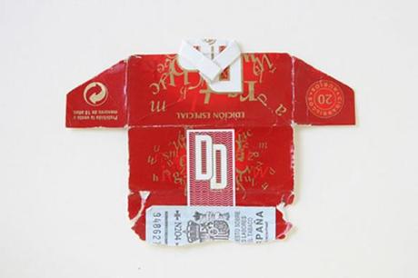 Post Match :: exposición con paquetes de cigarrillos