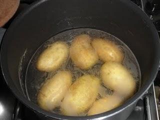 Chicharros a la vizcaína con patatitas y el postre