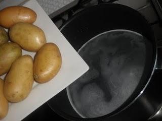 Chicharros a la vizcaína con patatitas y el postre