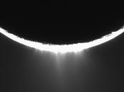 Enceladus: ¿Géiseres mueven?
