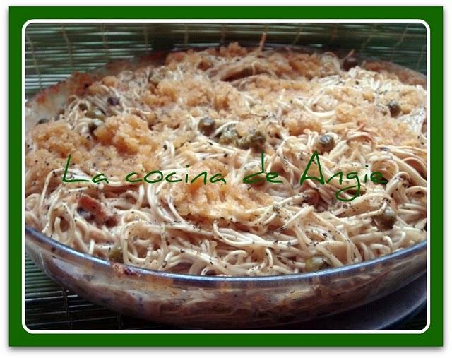 NOODLES CON ATÚN Y GUISANTES